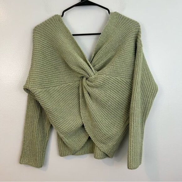 ASTR The Label Sweater Olive Green Twist Back Size XL - Picture 11 of 13